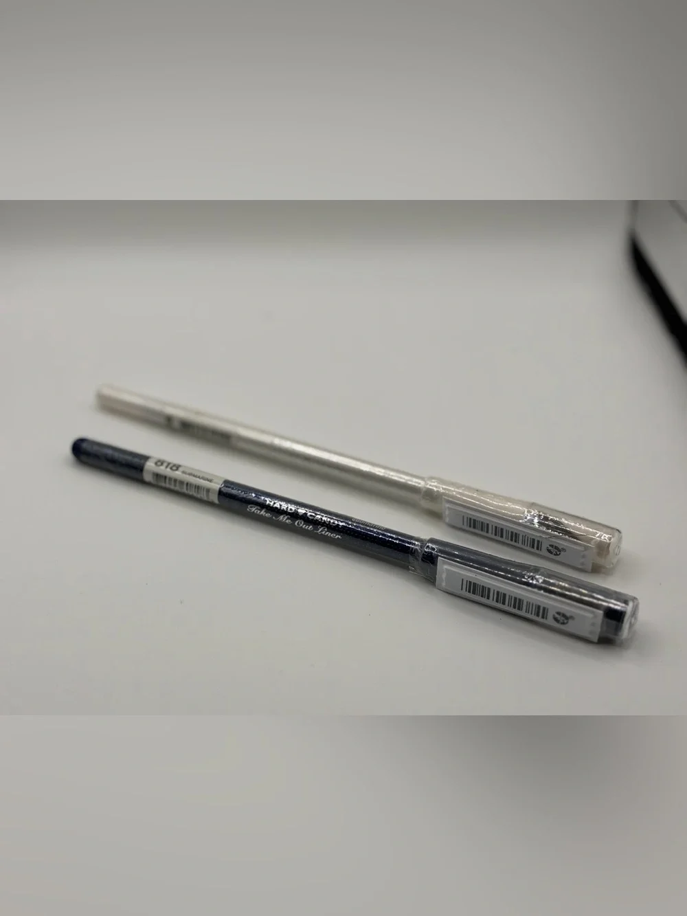 2-Pack Hard Candy Pencil Eyeliner: Glitter Submarine Blue & High Intensity White